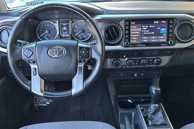 Used 2022 Toyota Tacoma Image 12