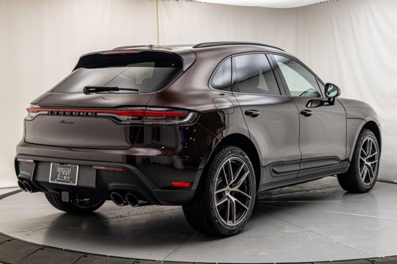 2024 Porsche Macan Image 5