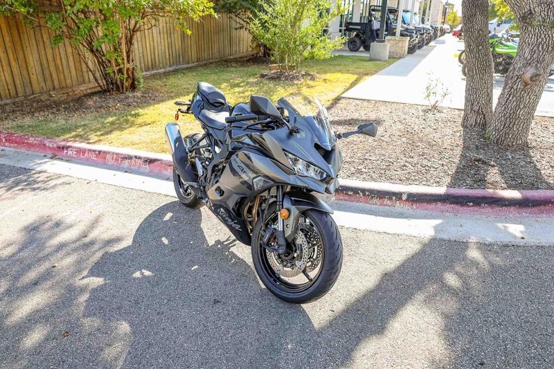 NEW 2026 KAWASAKI NINJA ZX4RR ABS Image 3