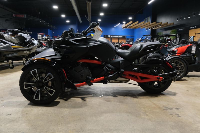 NEW 2026 CAN-AM SPYDER F3S Image 6