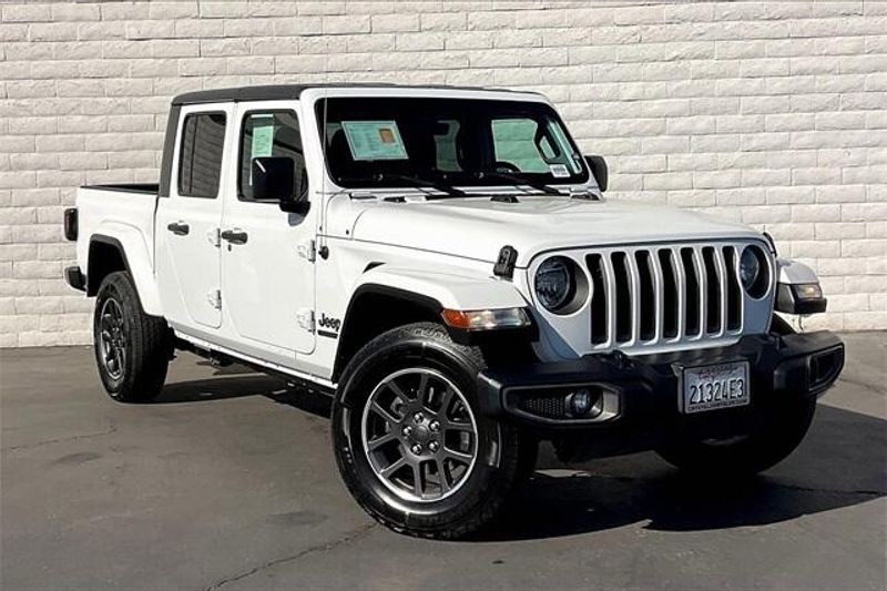 2021 Jeep Gladiator Image 12