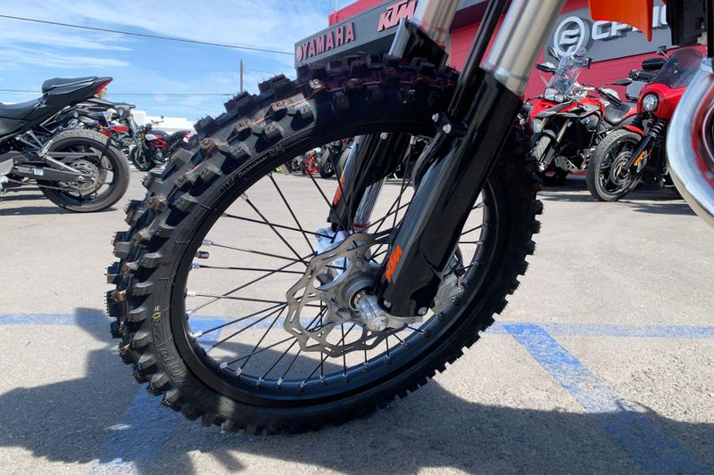 New 2025 KTM 150 XC-W Image 16