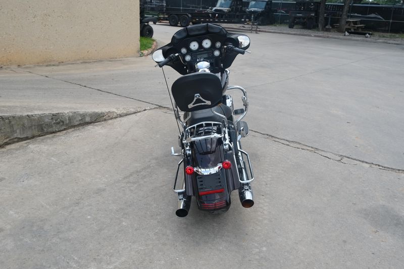 2011 HARLEY STREET GLIDE PURPLE Image 3