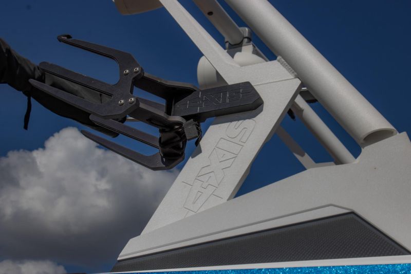 USED 2023 AXIS TSERIES T250 Image 13