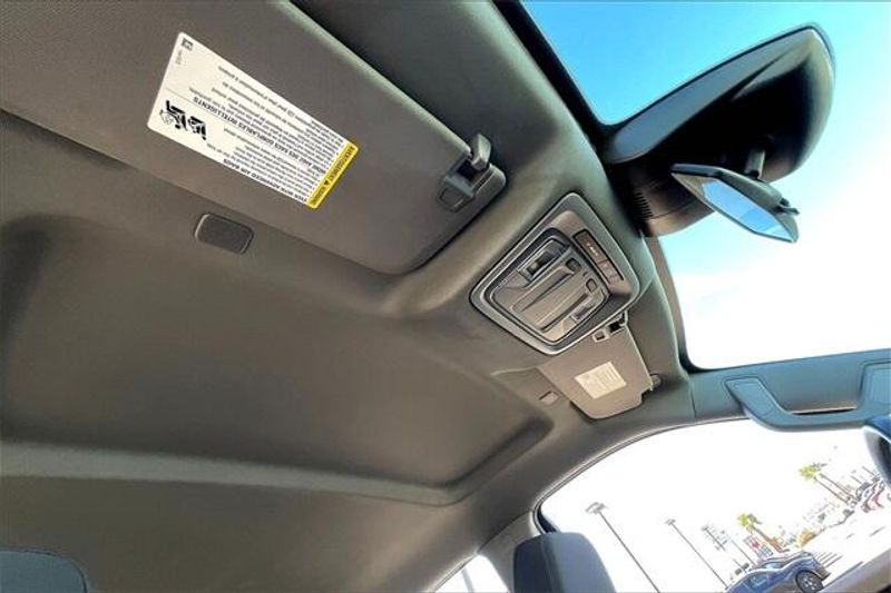 Used 2024 GMC Sierra 1500 ElevationImage 29