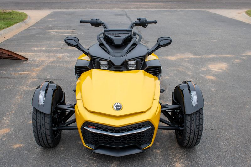 NEW 2026 CAN-AM SPYDER F3S Image 11