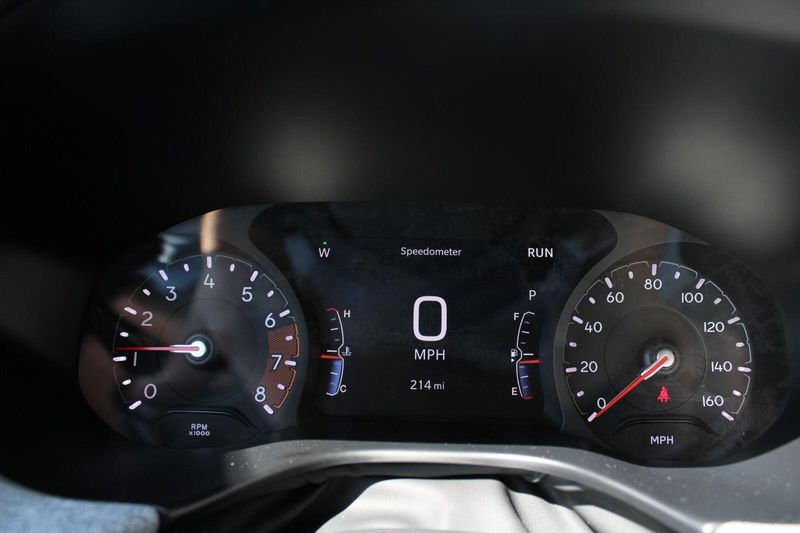 2025 Jeep Compass Latitude photo 16