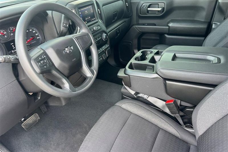2025 Chevrolet Silverado 1500 Custom Trail Boss photo 10