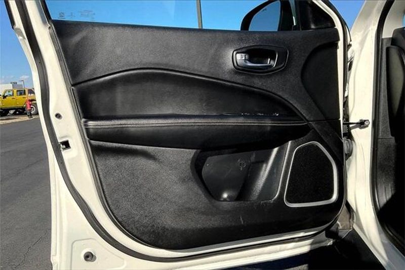 Used 2019 Jeep Compass LatitudeImage 22