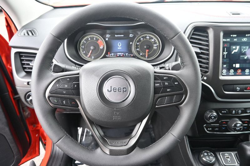 2021 Jeep Cherokee TrailhawkImage 19