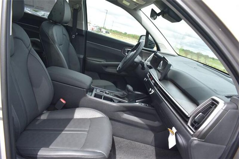 2025 Kia Sorento X-Line EXImage 14