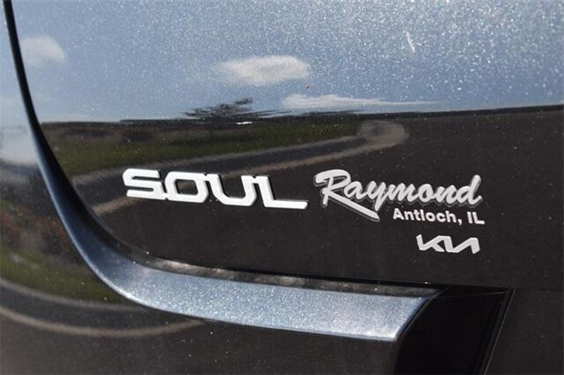 New 2025 Kia Soul LXImage 14