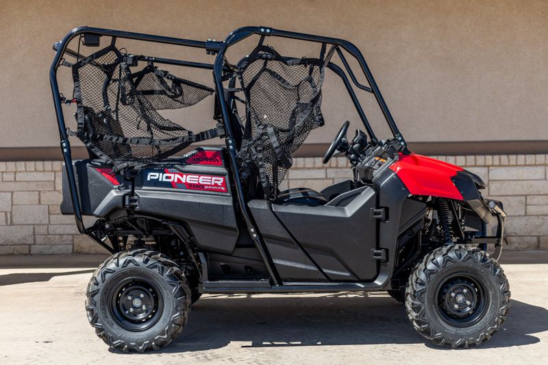 2024 Honda PIONEER 10005 DELUXEImage 2