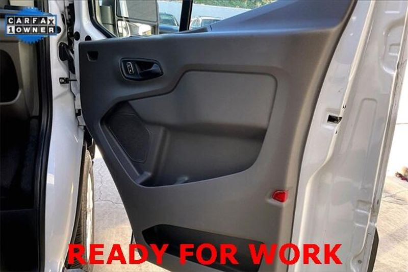 Used 2024 Ford Transit-250 Cargo Van BaseImage 21