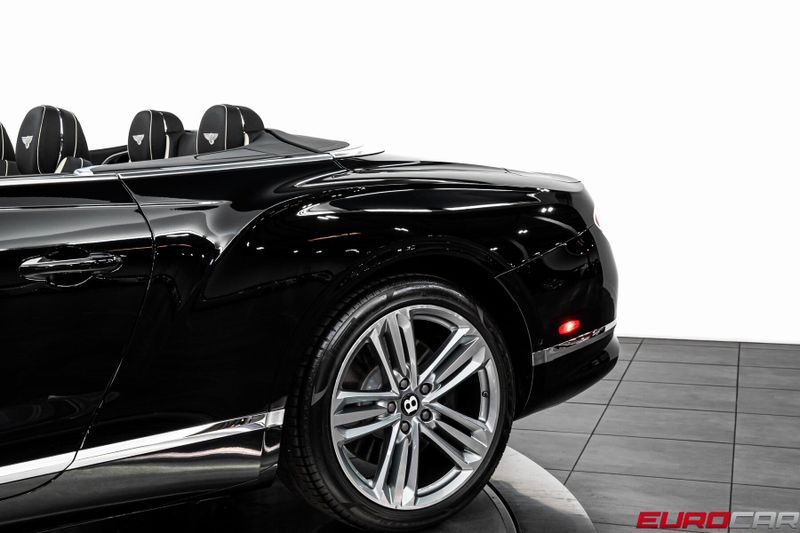 Used 2023 Bentley Continental GT V8 *FRONT SEAT COMFORT SPEC * TWO-TONE INTERIOR*Image 16