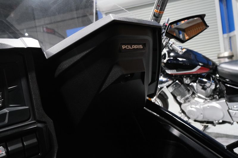 NEW 2026 POLARIS SLINGSHOT S Image 7