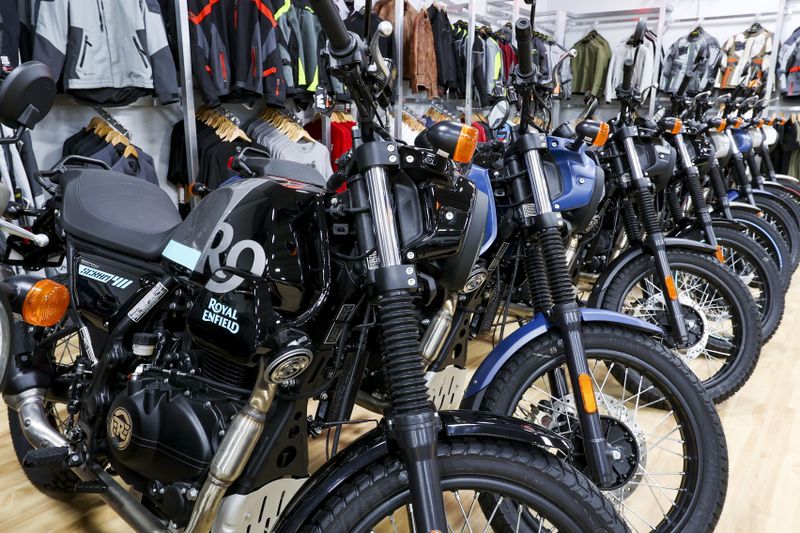 New 2026 Royal Enfield HUNTER 350 Image 40