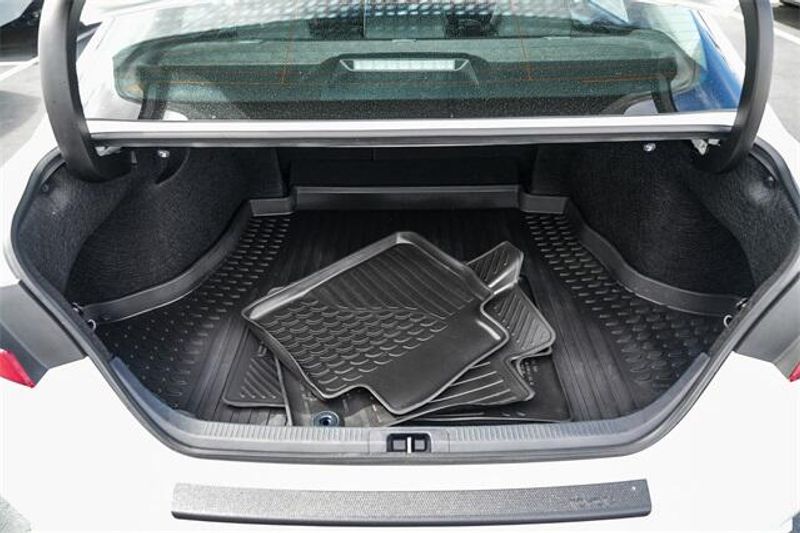 2023 Toyota Camry SEImage 26