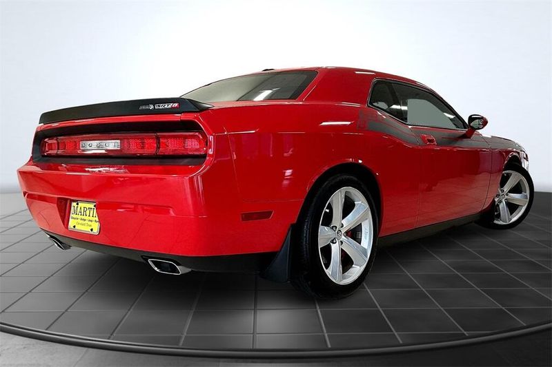 2009 Dodge Challenger SRT8 photo 10