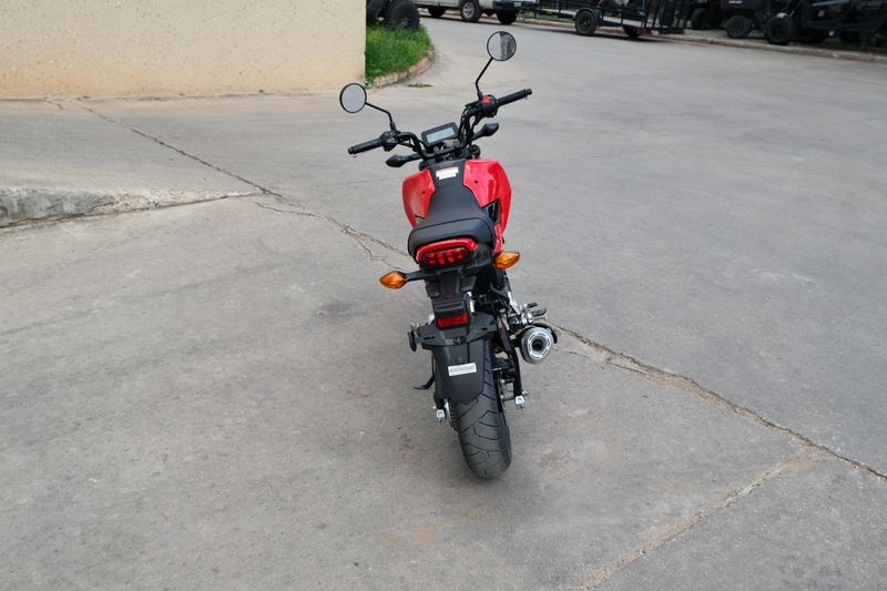2025 Honda GROM CHERRY RED Image 4