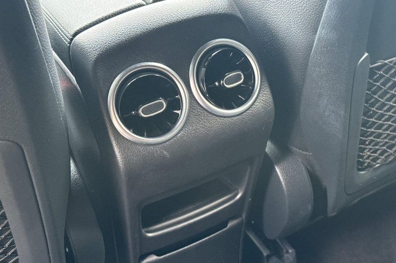 Used 2021 Mercedes-Benz GLA GLA250Image 14