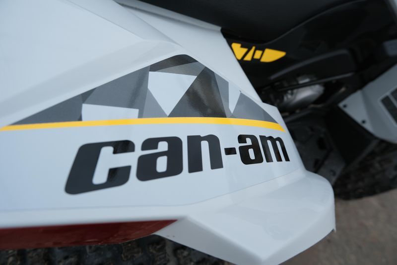 2025 Can-Am RENEGADE 70 EFI CATALYST GRAY AND NEO YELLOWImage 4