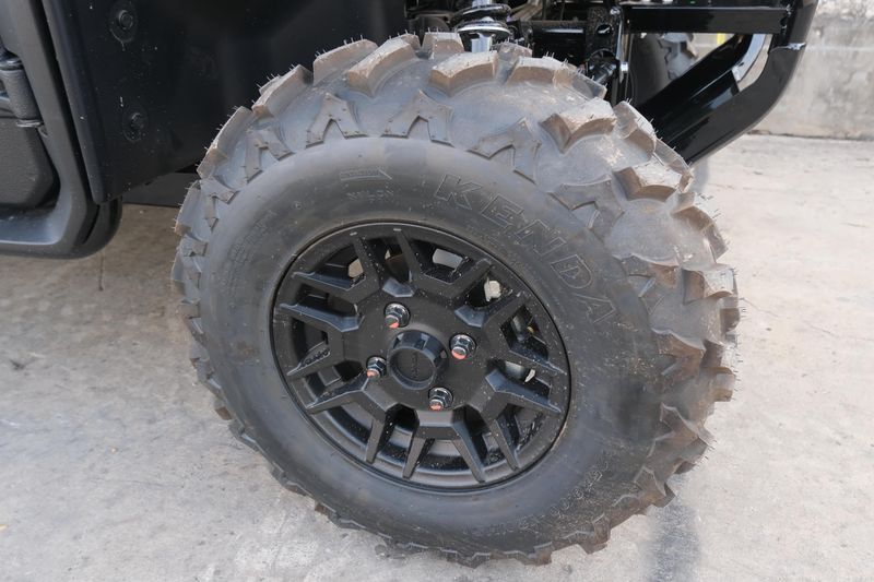 NEW 2026 HONDA PIONEER 7004 DELUXE  in a BLACK FOREST GREEN exterior color. Family PowerSports (877) 886-1997 familypowersports.com