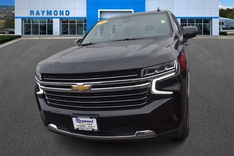 2021 Chevrolet Suburban LTImage 7