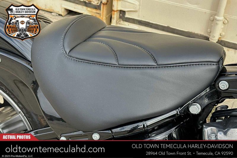 2023 Harley-Davidson Softail in a Black exterior color. BMW Motorcycles of Temecula – Southern California (951) 506-6903 bmwmotorcyclesoftemecula.com 