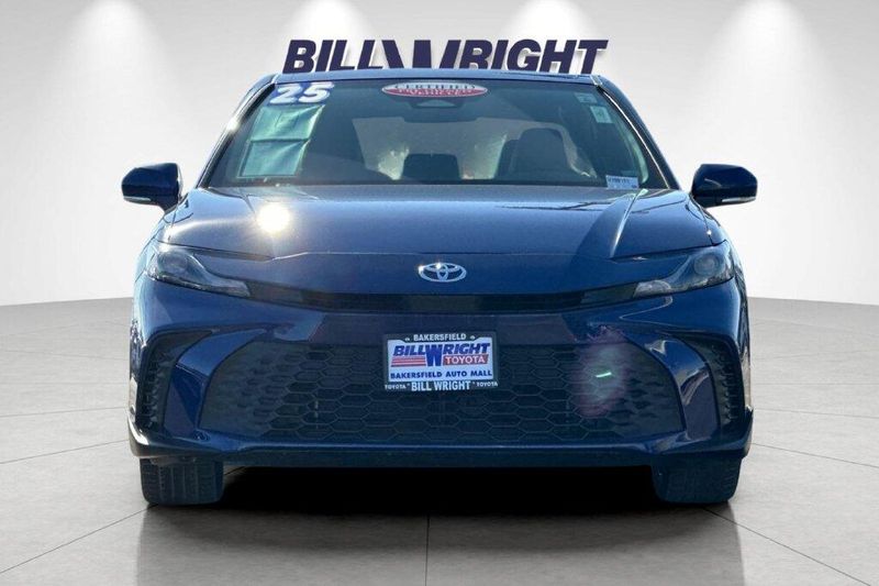 Used 2025 Toyota Camry SEImage 8