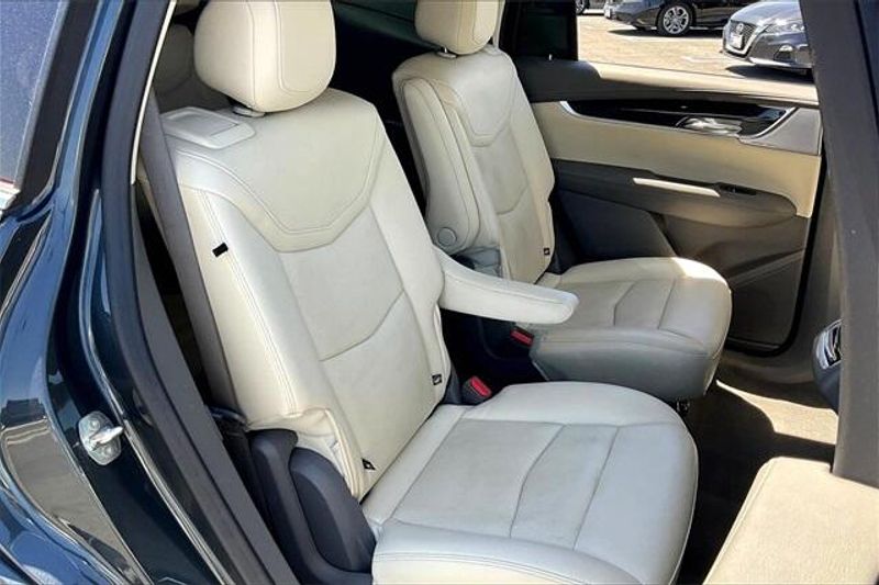 Used 2021 Cadillac XT6 Premium LuxuryImage 26