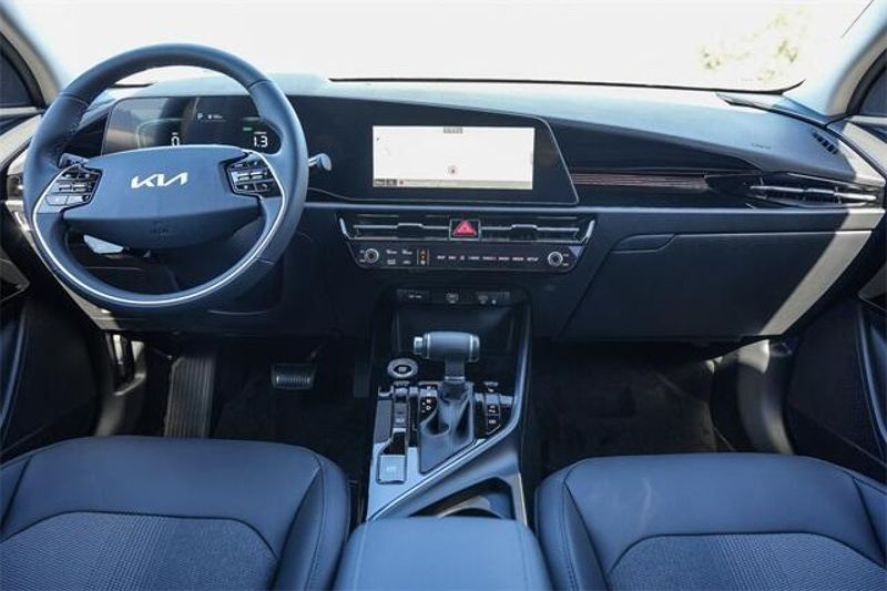 New 2025 Kia Niro EXImage 5