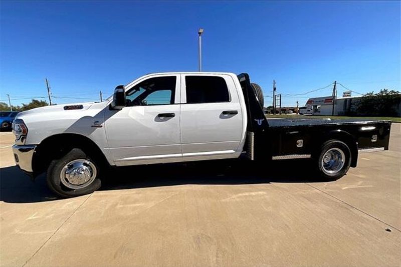 2024 RAM 3500 Tradesman Crew Cab Chassis 4x4 60