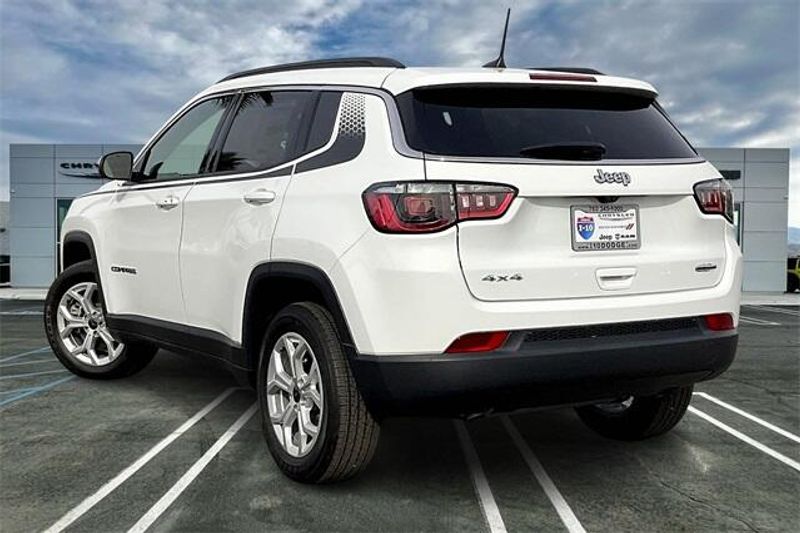 2025 Jeep Compass Latitude 4x4Image 2