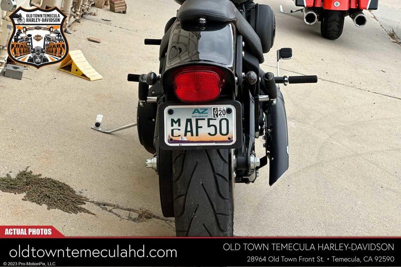 2001 Harley-Davidson FXSTB   in a VIVID BLACK exterior color. BMW Motorcycles of Temecula – Southern California (951) 506-6903 bmwmotorcyclesoftemecula.com 