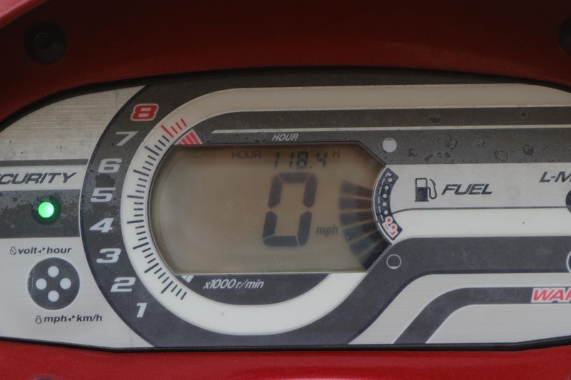2013 Yamaha VX DELUXE RED Image 14