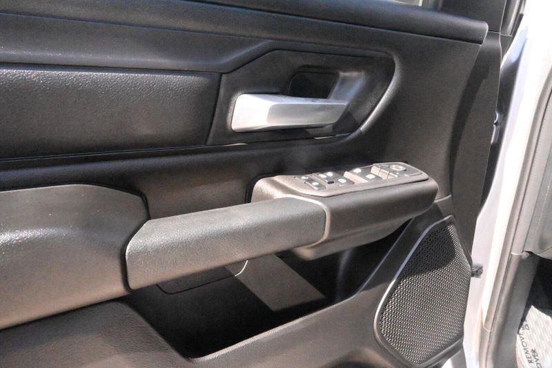 2025 RAM 1500 TradesmanImage 16