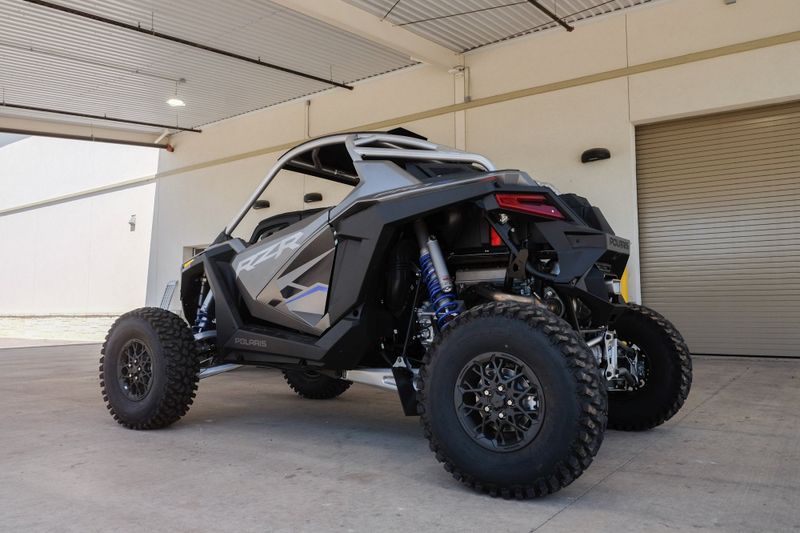 2024 Polaris RZR PRO R PREMIUM  MATTE HEAVY METALImage 6