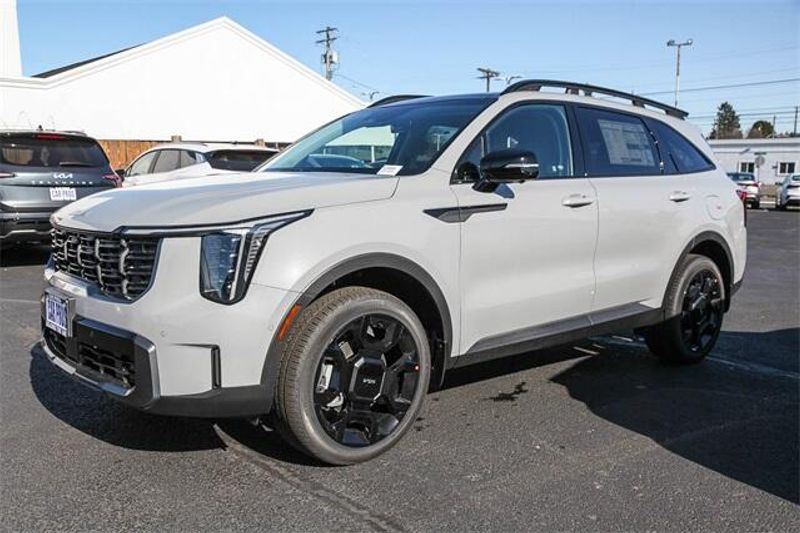 New 2025 Kia Sorento X-Line SXImage 14
