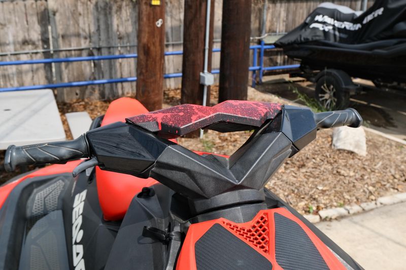 USED 2016 SEADOO PW SPARK 2UP 900HO CR 16 Image 13