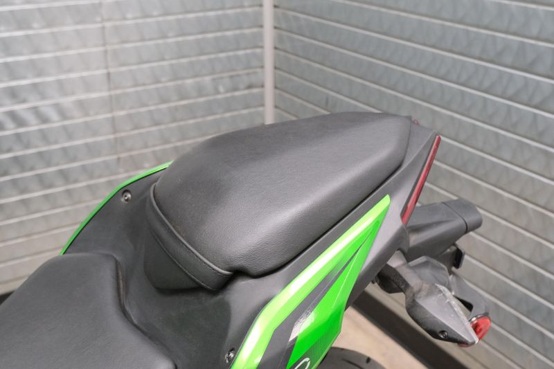 USED 2024 KAWASAKI Z500 Image 19
