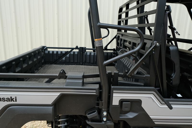 New 2026 Kawasaki MULE PROFXT 1000 LE RANCH EDITION METALLIC PHANTOM SILVER Image 13