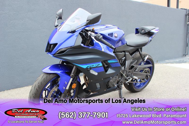 2024 Yamaha YZF R7 Image 6