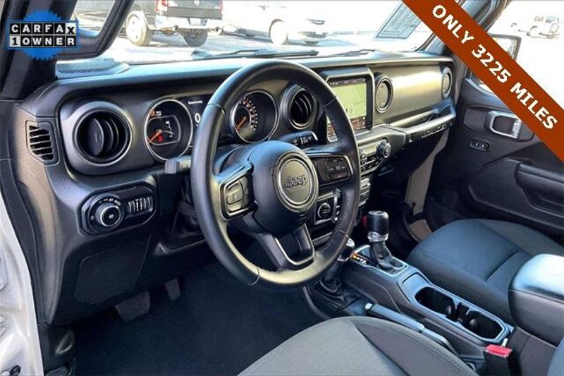 Used 2022 Jeep Wrangler Sport SImage 14
