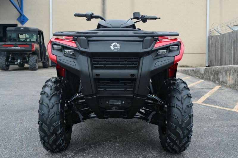 2025 Can-Am OUTLANDER DPS 500 LEGION RED Image 19