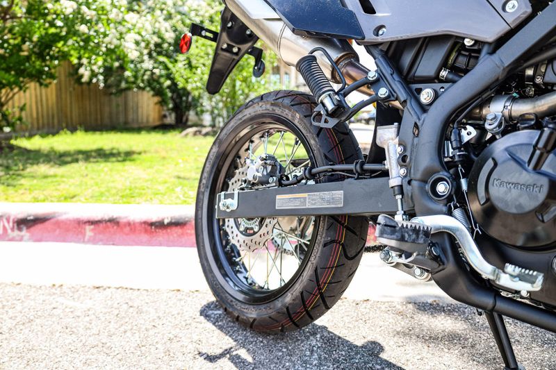 2025 Kawasaki KLX230S M  BATTLE GRAY Image 12