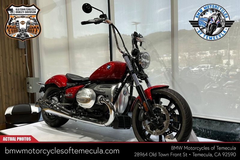 2022 BMW R 18 in a MARS RED METALLIC exterior color. BMW Motorcycles of Temecula – Southern California (951) 506-6903 bmwmotorcyclesoftemecula.com 