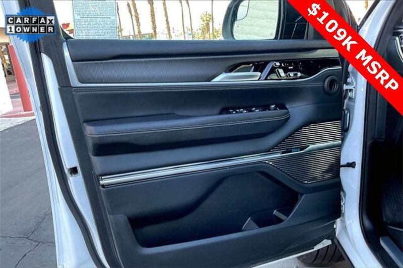 2024 Jeep Grand Wagoneer L Series IIImage 22