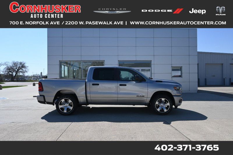 2025 RAM 1500 TradesmanImage 1