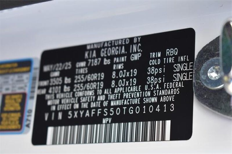 New 2026 Kia EV9 WindImage 38